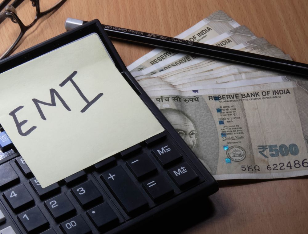 Unleashing the Power of EMI Calculators: A Guide for Young Entrepreneurs with Limited Credit History