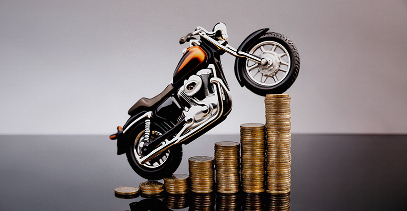 Ride Now, Pay Later? Exploring Cash vs. Loan for Two-Wheelers